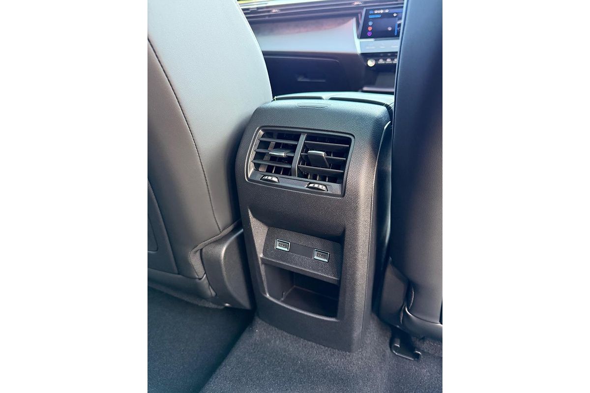 2025 Peugeot 408 GT Premium Hybrid P54