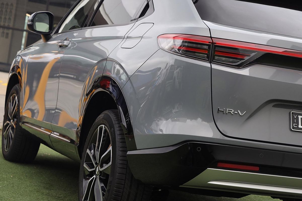 2025 Honda HR-V e:HEV X