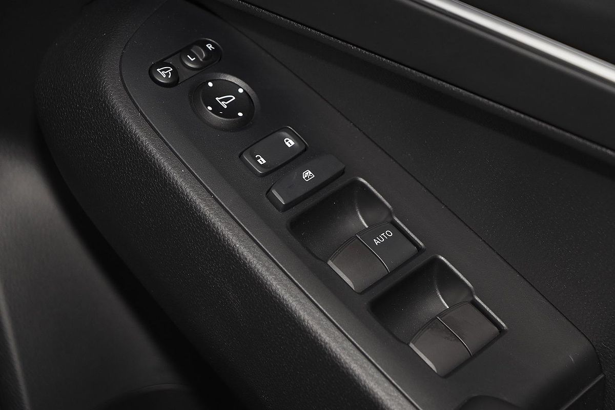 2025 Honda HR-V e:HEV X
