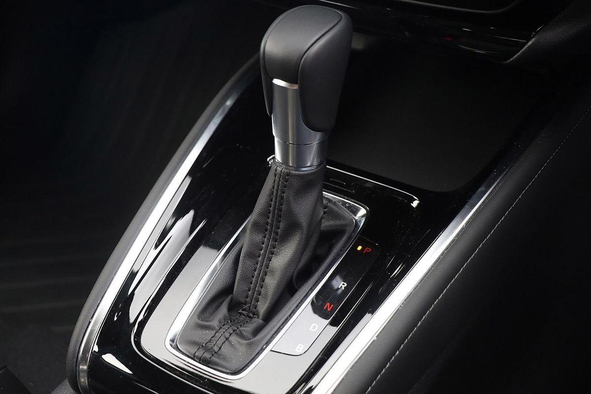 2025 Honda HR-V e:HEV X