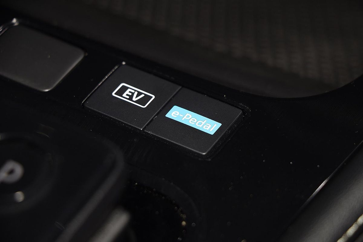 2024 Nissan X-TRAIL ST-L e-POWER T33