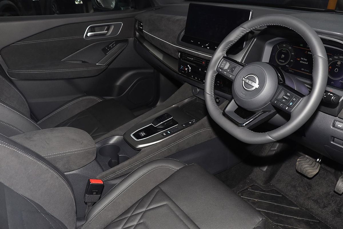 2025 Nissan QASHQAI N-DESIGN e-POWER J12