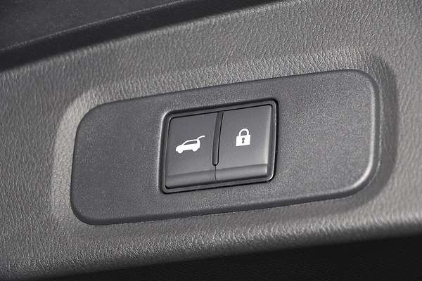 2025 Nissan QASHQAI N-DESIGN e-POWER J12
