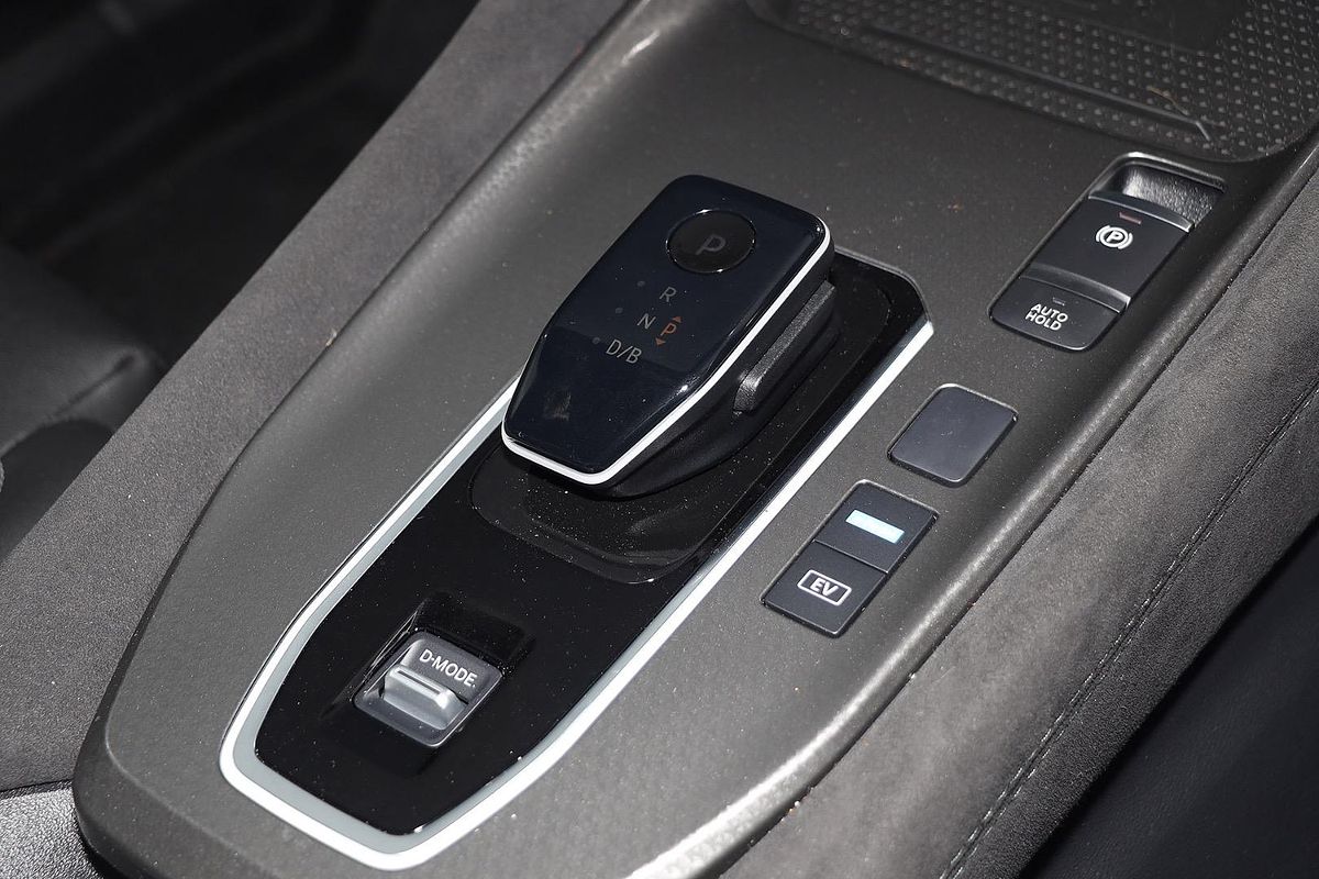 2025 Nissan QASHQAI N-DESIGN e-POWER J12