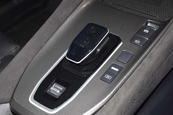 2025 Nissan QASHQAI N-DESIGN e-POWER J12