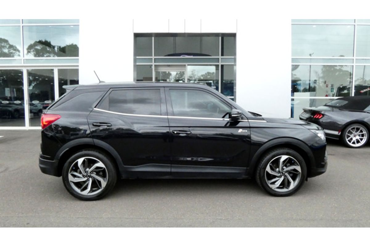2020 SsangYong Korando Ultimate C300