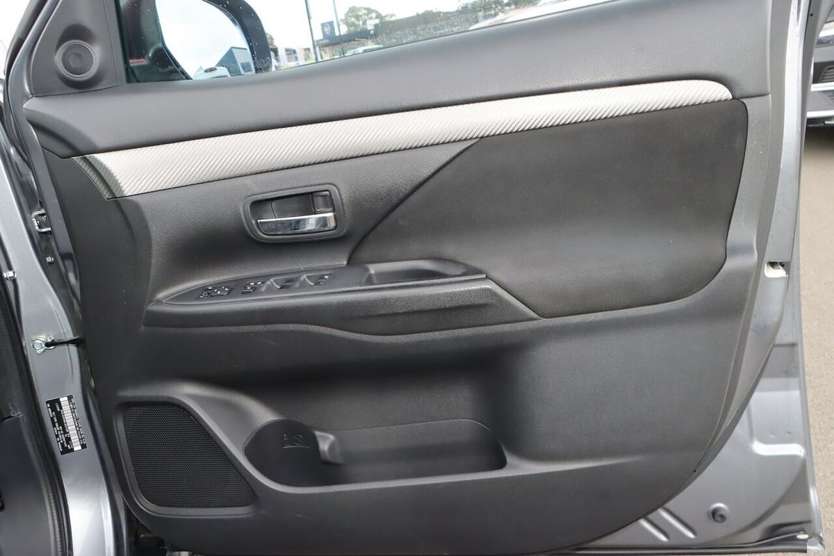 2016 Mitsubishi Outlander LS ZK