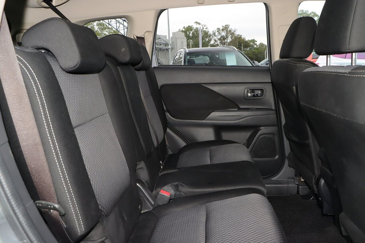 2016 Mitsubishi Outlander LS ZK