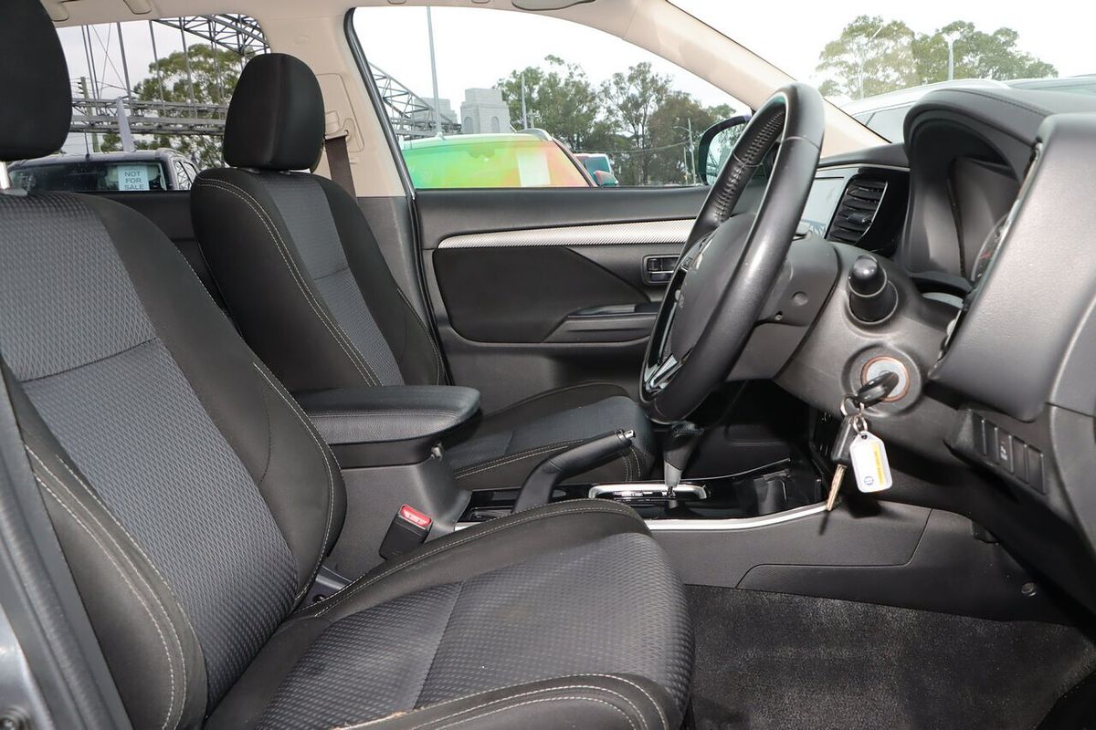 2016 Mitsubishi Outlander LS ZK