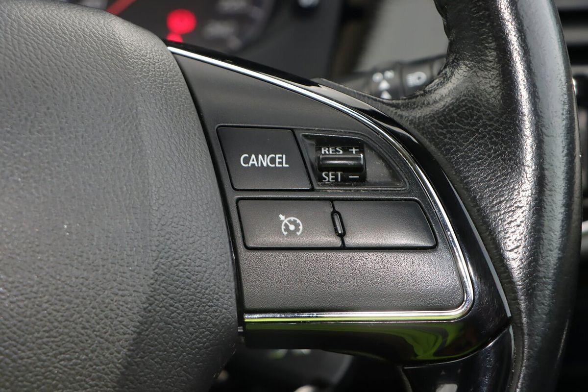 2016 Mitsubishi Outlander LS ZK