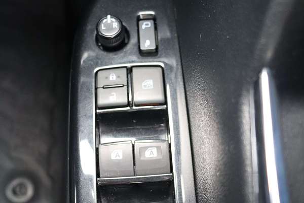 2022 Toyota Hilux SR5 GUN126R 4X4