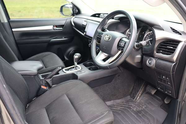 2022 Toyota Hilux SR5 GUN126R 4X4