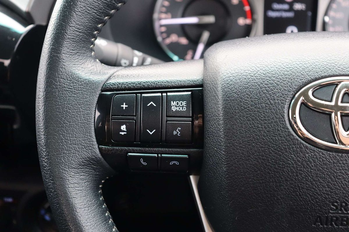 2022 Toyota Hilux SR5 GUN126R 4X4