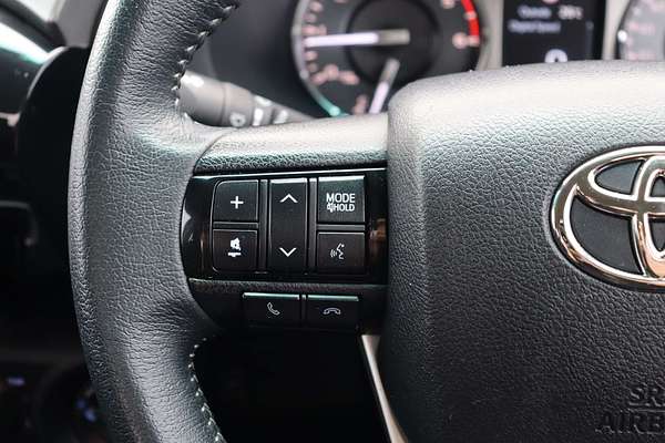 2022 Toyota Hilux SR5 GUN126R 4X4