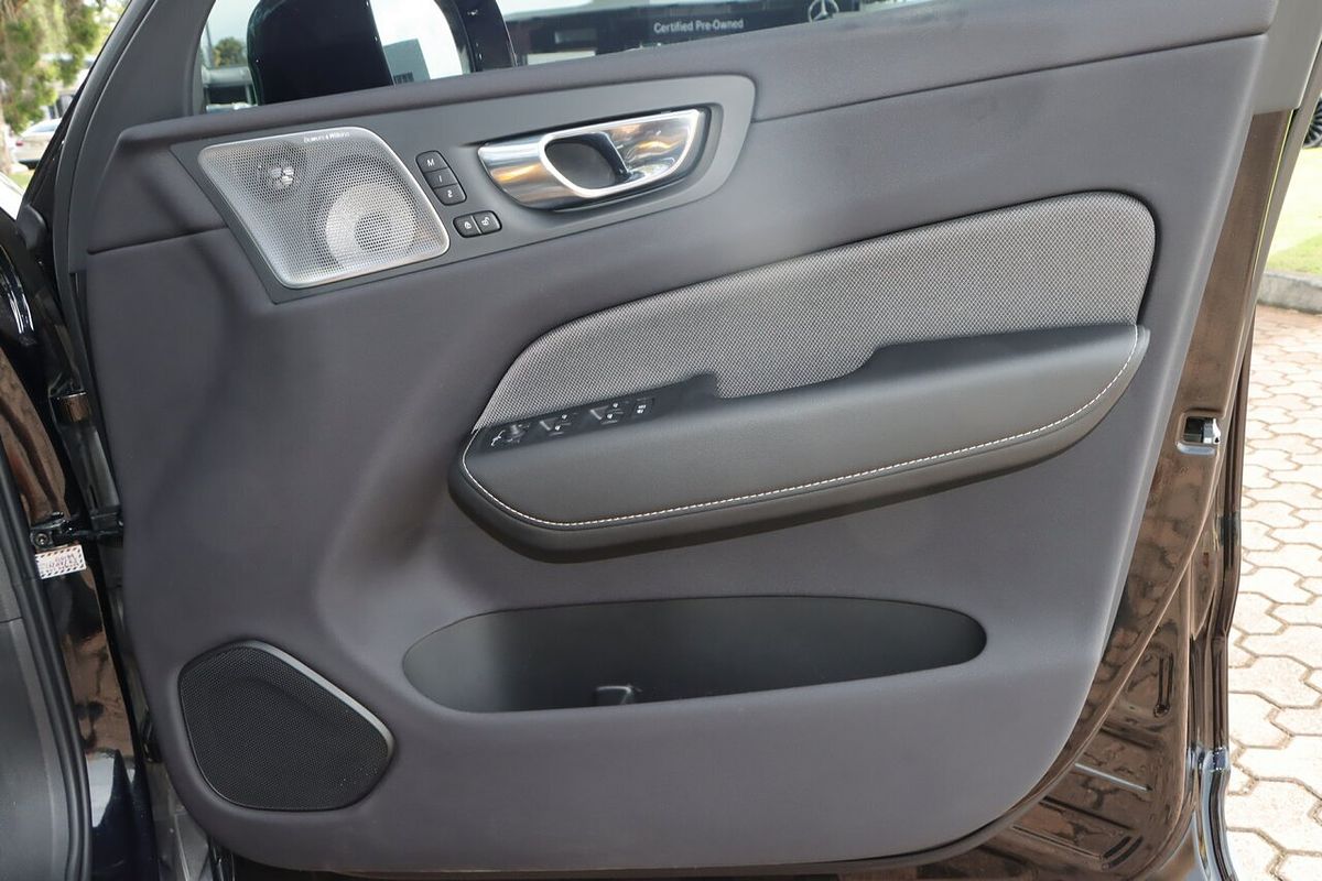 2021 Volvo XC60 T8 Polestar