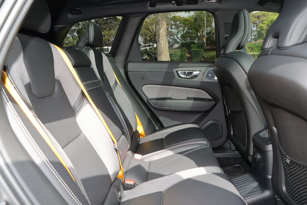 2021 Volvo XC60 T8 Polestar
