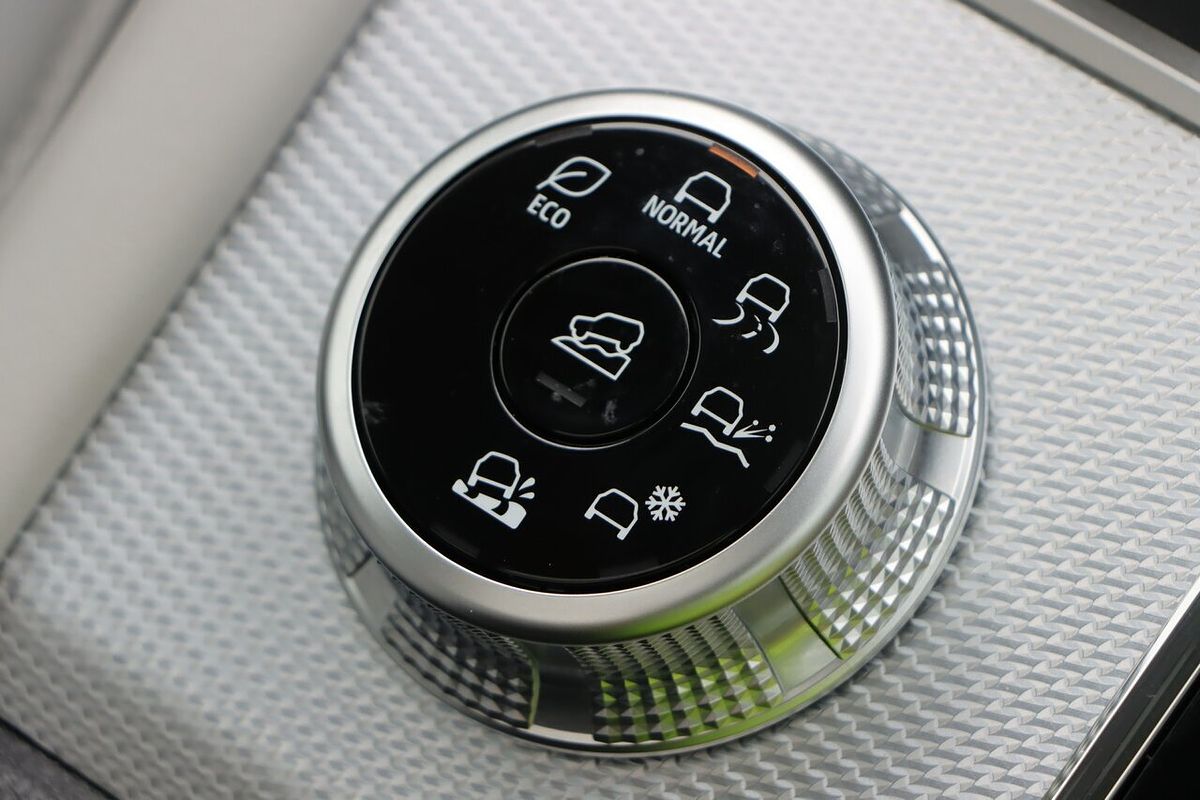 2023 Mitsubishi Outlander Exceed ZM
