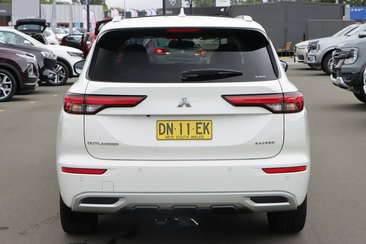 2023 Mitsubishi Outlander Exceed ZM