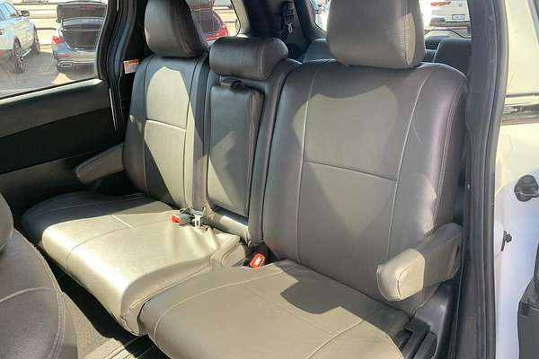 2019 Toyota Tarago GLi ACR50R
