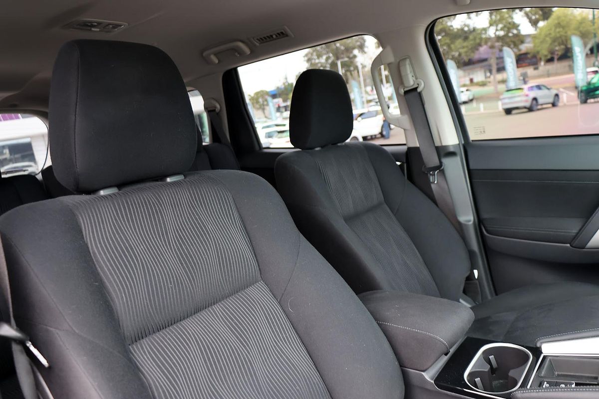 2023 Mitsubishi Pajero Sport GLX QF