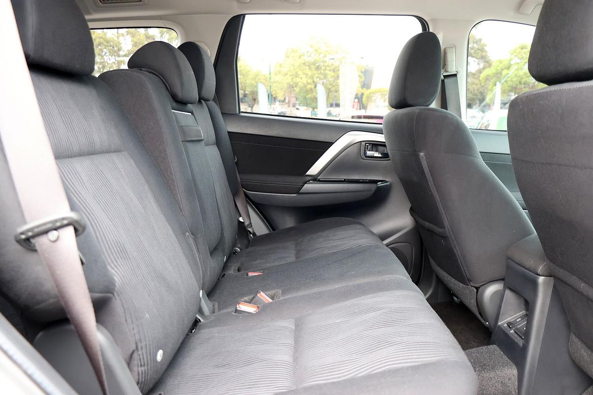 2023 Mitsubishi Pajero Sport GLX QF