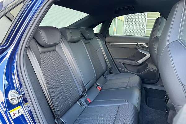 2024 Audi A3 35 TFSI S line GY