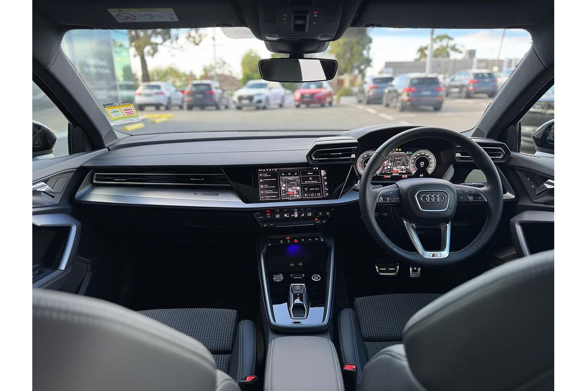 2024 Audi A3 35 TFSI S line GY