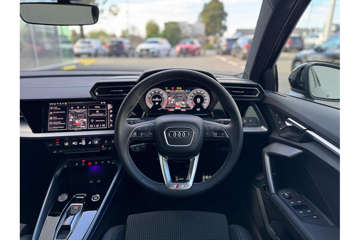 2024 Audi A3 35 TFSI S line GY