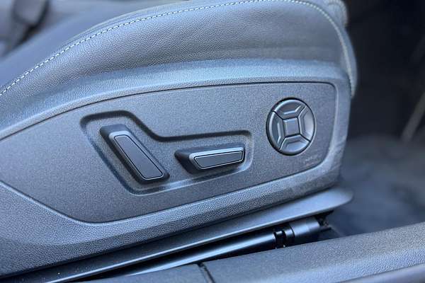 2024 Audi A3 35 TFSI S line GY