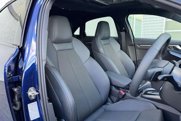2024 Audi A3 35 TFSI S line GY
