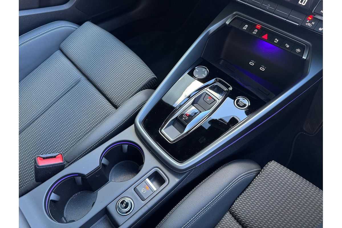 2024 Audi A3 35 TFSI S line GY