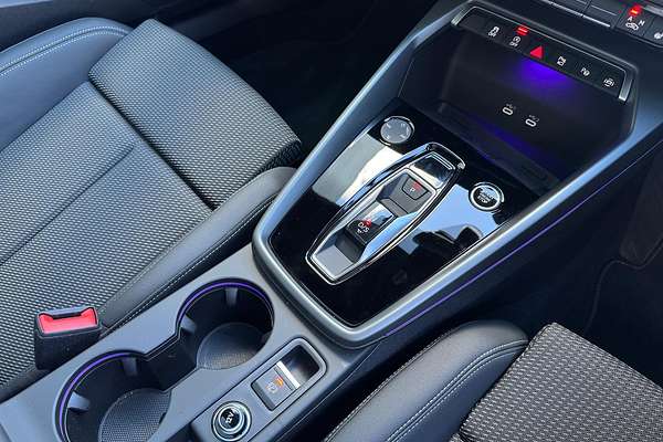 2024 Audi A3 35 TFSI S line GY