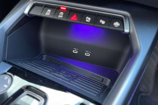 2024 Audi A3 35 TFSI S line GY