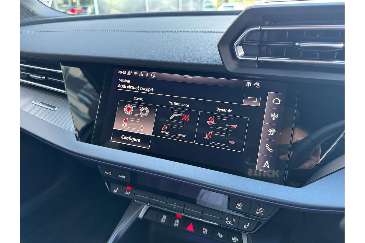2024 Audi A3 35 TFSI S line GY