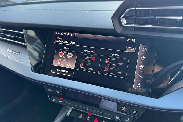 2024 Audi A3 35 TFSI S line GY