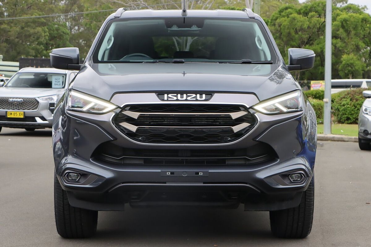 2022 Isuzu MU-X LS-T