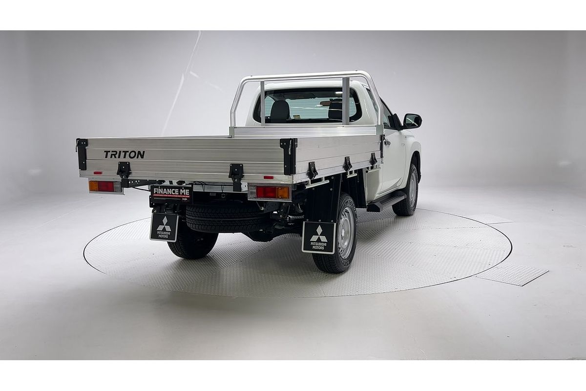 2023 Mitsubishi Triton GLX MR 4X4