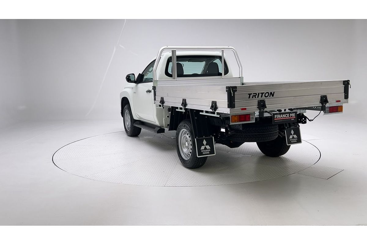 2023 Mitsubishi Triton GLX MR 4X4