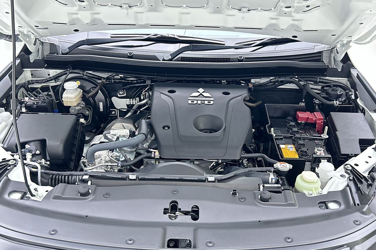 2023 Mitsubishi Triton GLX MR 4X4
