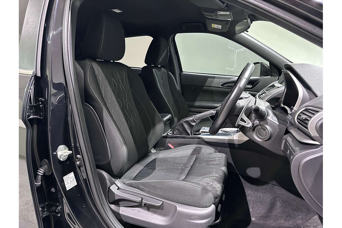 2020 Mitsubishi Eclipse Cross Black Edition YA