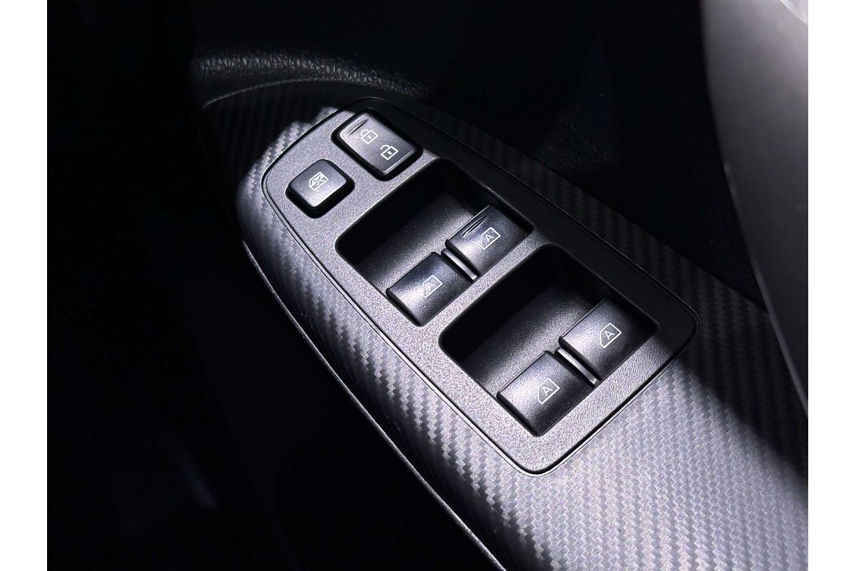 2020 Mitsubishi Eclipse Cross Black Edition YA