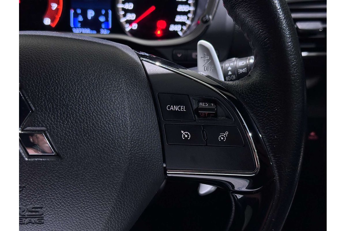2020 Mitsubishi Eclipse Cross Black Edition YA