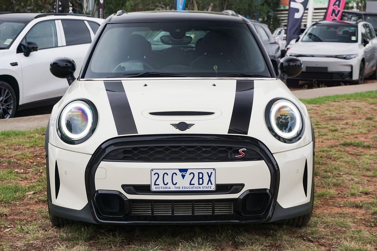2022 MINI Hatch Cooper S MINI Yours F55 LCI-2