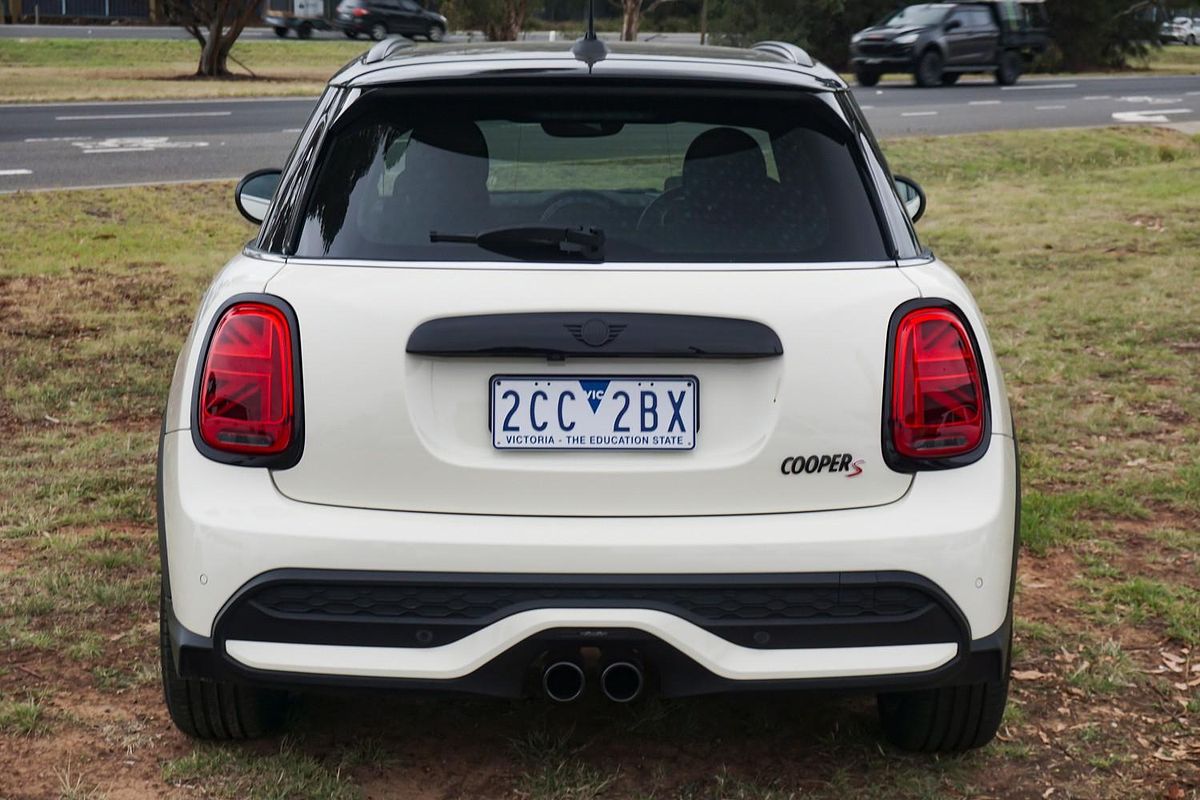 2022 MINI Hatch Cooper S MINI Yours F55 LCI-2