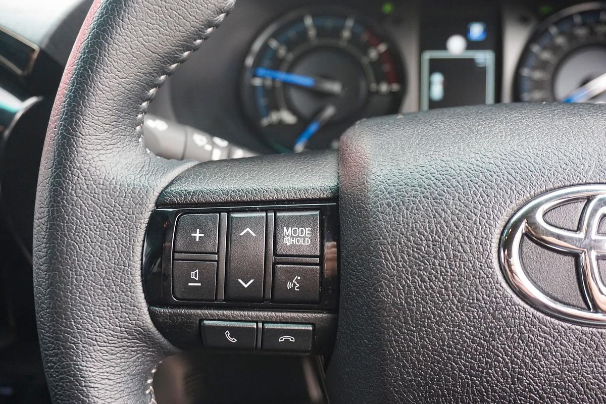 2024 Toyota Hilux Rogue 48V GUN126R 4X4