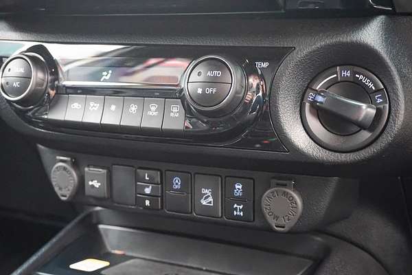 2024 Toyota Hilux Rogue 48V GUN126R 4X4