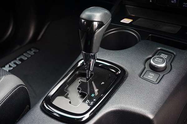 2024 Toyota Hilux Rogue 48V GUN126R 4X4