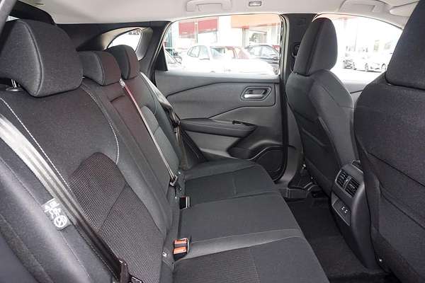 2025 Nissan QASHQAI ST J12