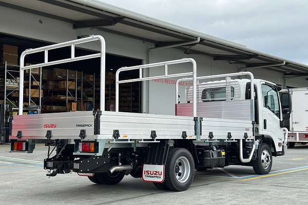 2025 Isuzu NPR 45/55-155 Manual MWB Tradepack NO ADBLUE OR DPD  4x2