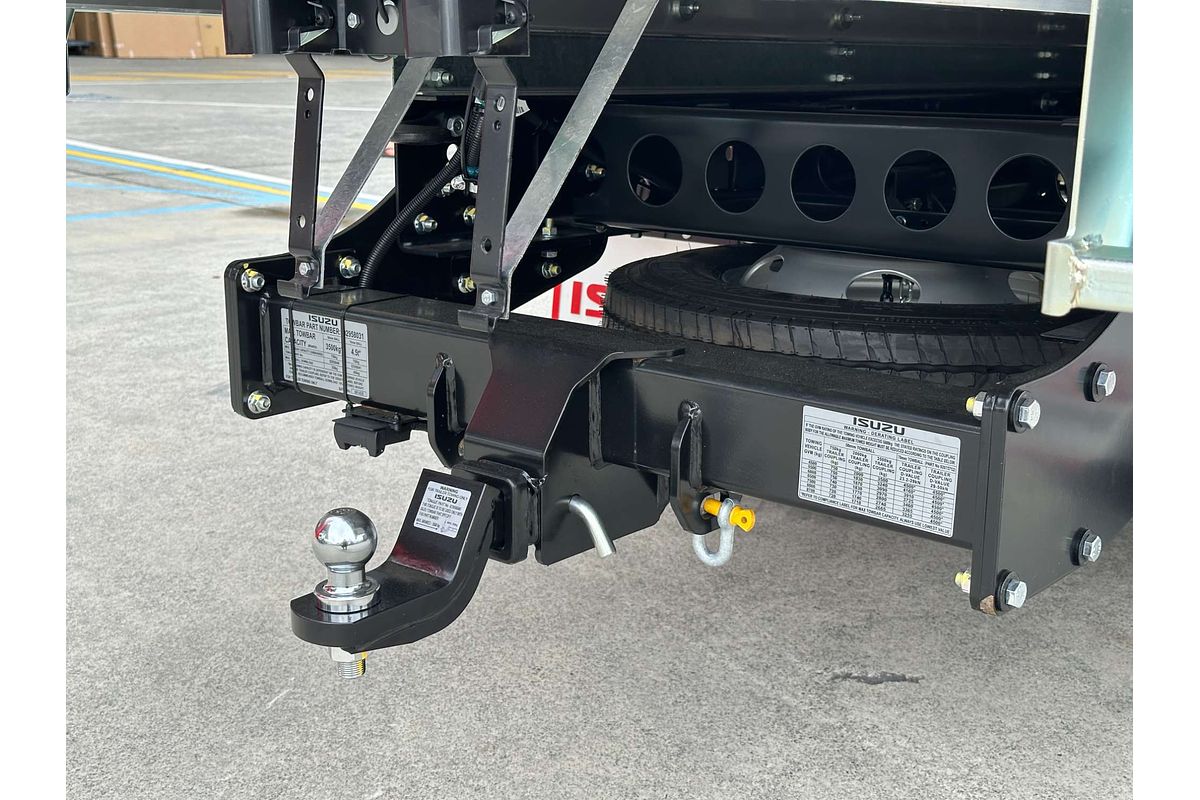 2025 Isuzu NPR 45/55-155 Manual MWB Tradepack NO ADBLUE OR DPD  4x2